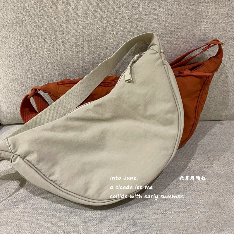 U Home Fitting Room With The Same Female Crossbody Bag Small Red Book Nylon Dumpling Bag Students Single Shoulder Bag Cloth Bag Factory Supply Application Scenario