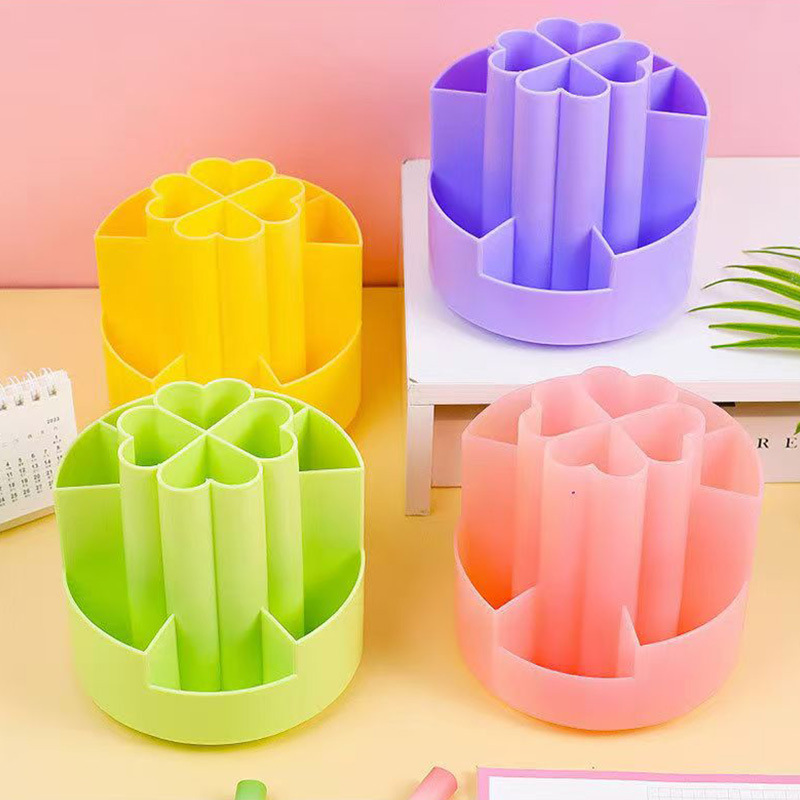 High aesthetic level, creative rotating pen holder, light luxury and high-end feel, desktop pen holder, creative and cute storage box, decorative pen barrel Application Scenario
