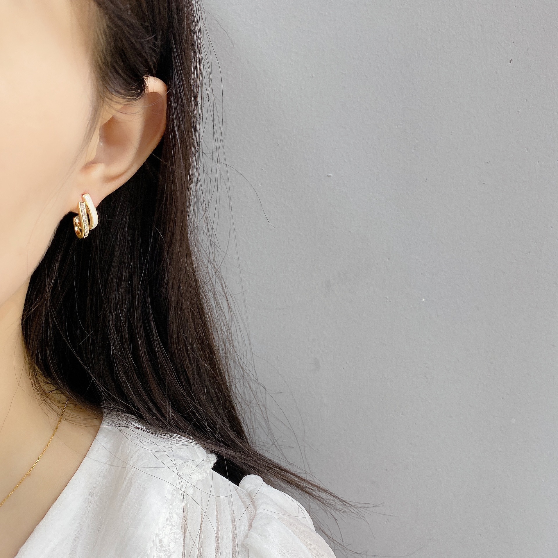 Double-layer stud earrings for women in summer, simple Korean style, S925 stud earrings, high-end earrings and earrings, 2023 new trend details Picture