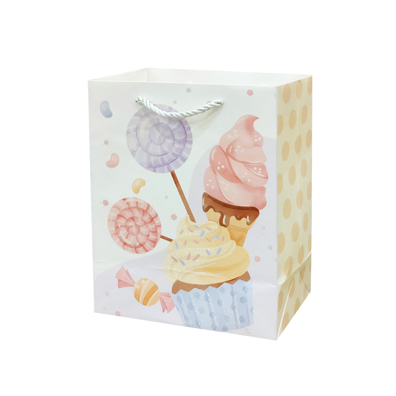 Wholesale of cartoon children's powder gift bags, birthday and festival paper bags, BABY handbags and packaging bags Application Scenario
