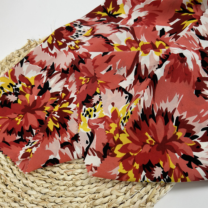 Fashionable tie-dyed printed polyester fabric dress, plain weave forged printed fabric in stock, large print broken card printed fabric details Picture