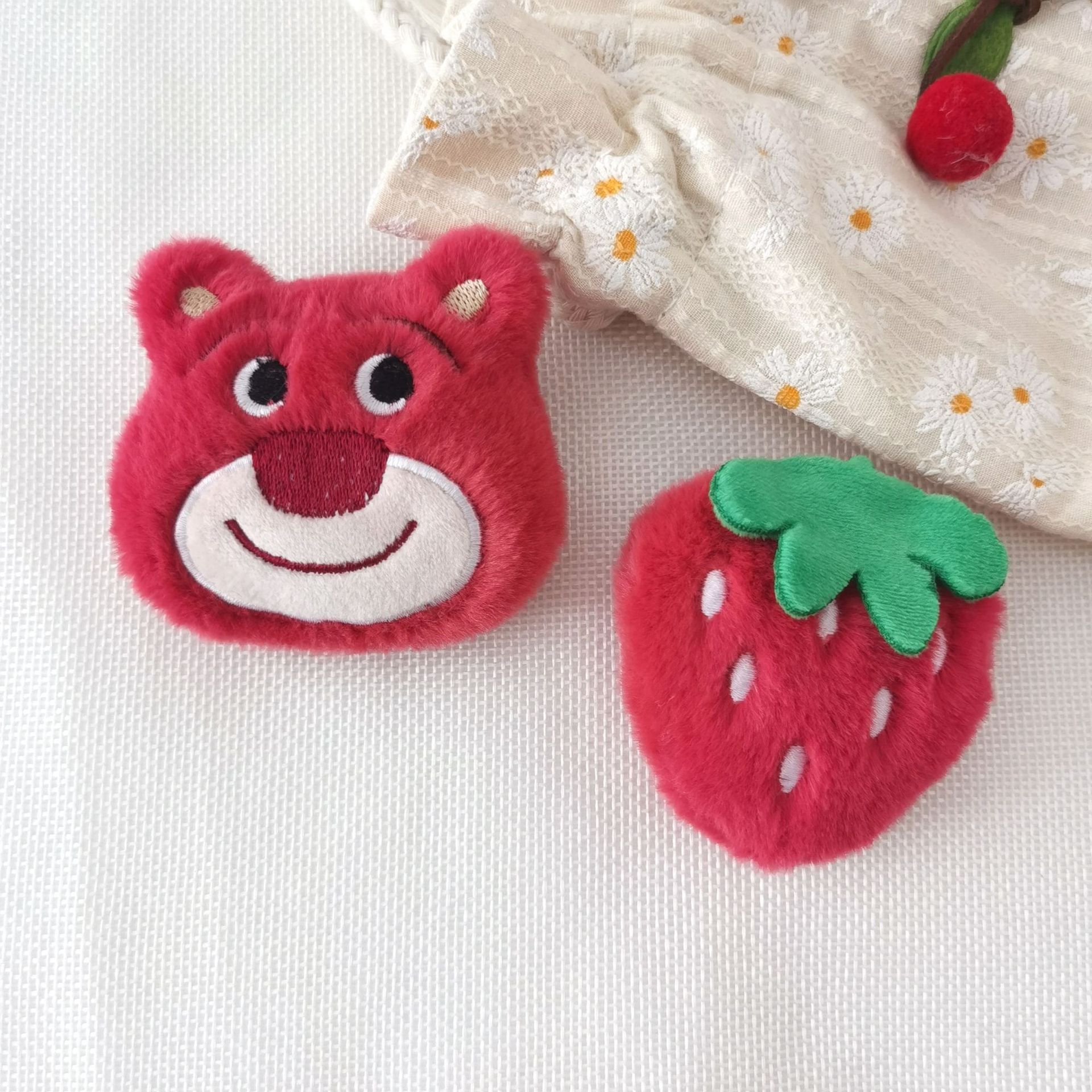 Cute Diy Plush Strawberry Bear Brooch Clothing Bag Decoration With Hand Hair Card Hair Head Accessories Accessories details Picture