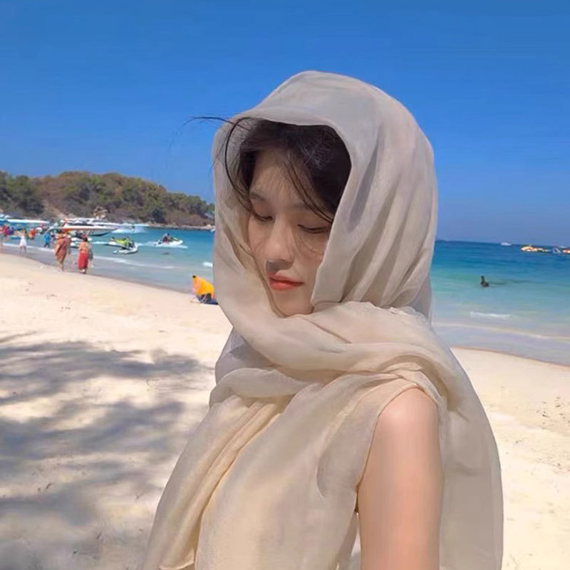 青海茶卡盐湖旅游拍照大红色棉麻围巾女沙漠防晒披肩海边旅游纱巾 Application Scenario