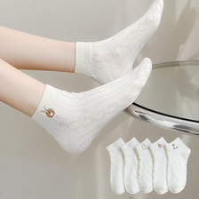 春夏季刺绣印花白色女短袜日系网红款短筒袜韩版学院风短筒袜供应