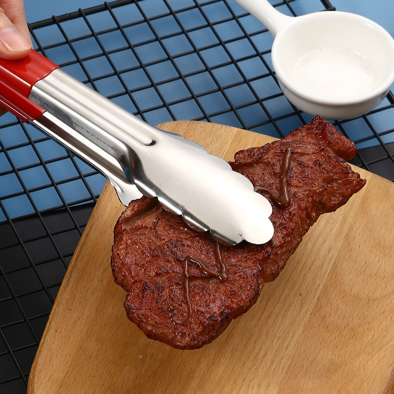 Stainless Steel Food Tongs Home Kitchen Multi-Functional Barbecue Tongs Buffet Steak Tongs Roast Tongs Baked Bread Tongs Application Scenario