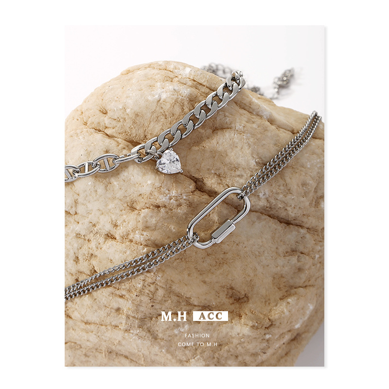 Alloy necklace, ins layered European and American style accessory, niche design necklace, 2021 new style diamond-encrusted high-end chain Application Scenario