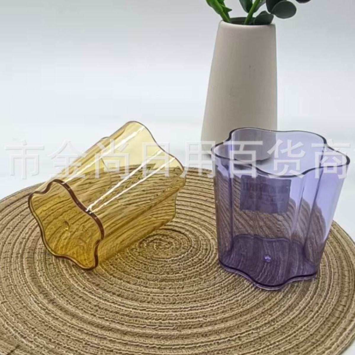 Wholesale of new high-appearance-level amber plastic cups, water cups, tea cups and sunflower cups, factory direct sales Item Picture