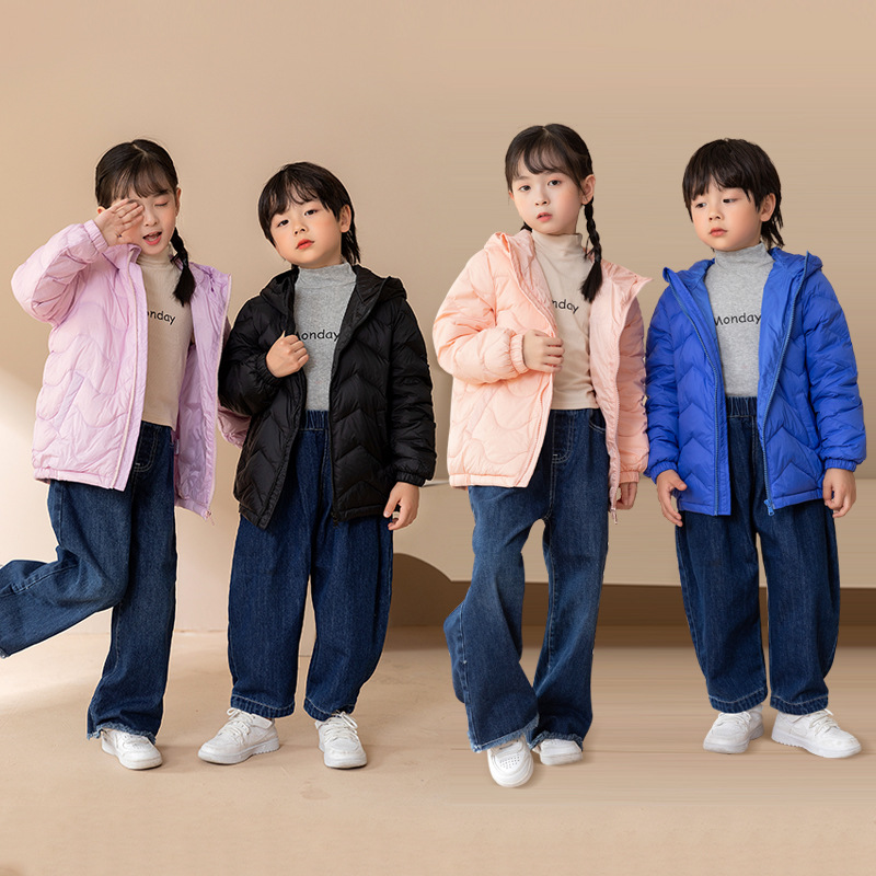 2022 Children's down jackets, girls' light and warm jackets, boys' down jackets wholesale, small and medium-sized children's clothing for winter details Picture