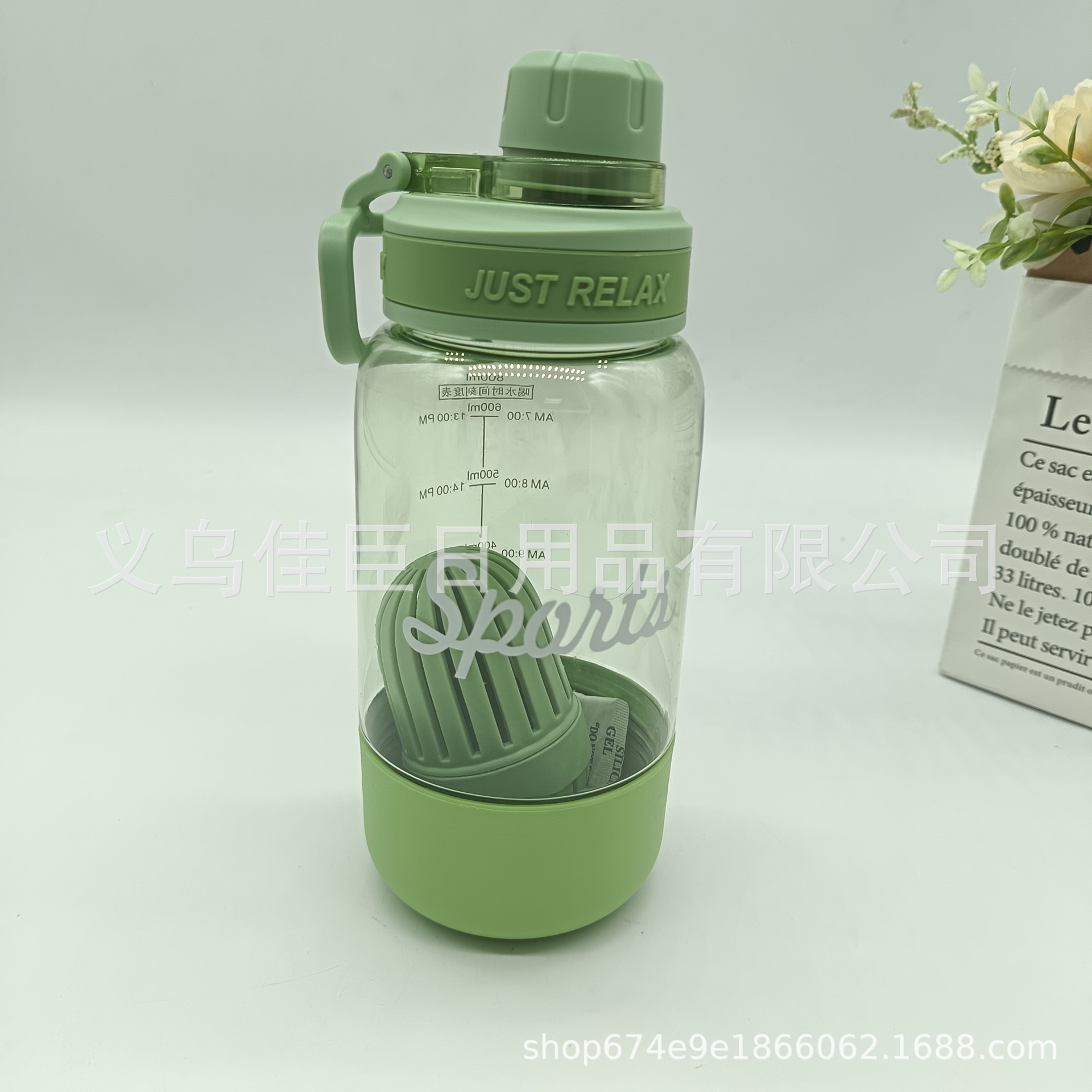 Summer bestseller: Simple yet highly attractive plastic water cup with tea filter, shockproof, portable outdoor sports cup Application Scenario