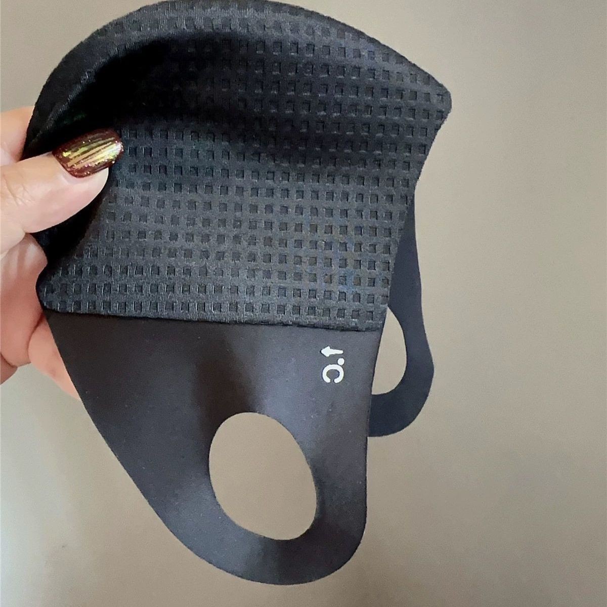 Wafge summer sun protection mask for women's outdoor protection against ultraviolet rays and sun, honeycomb breathable thin style, breathable and light Application Scenario