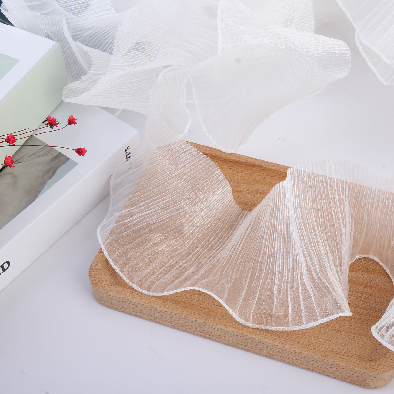 In stock: 9cm Organza gradient three-dimensional pleated mermaid tail ruffled lace skirt hem accessories