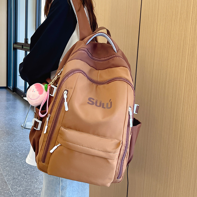 小学书包实物图