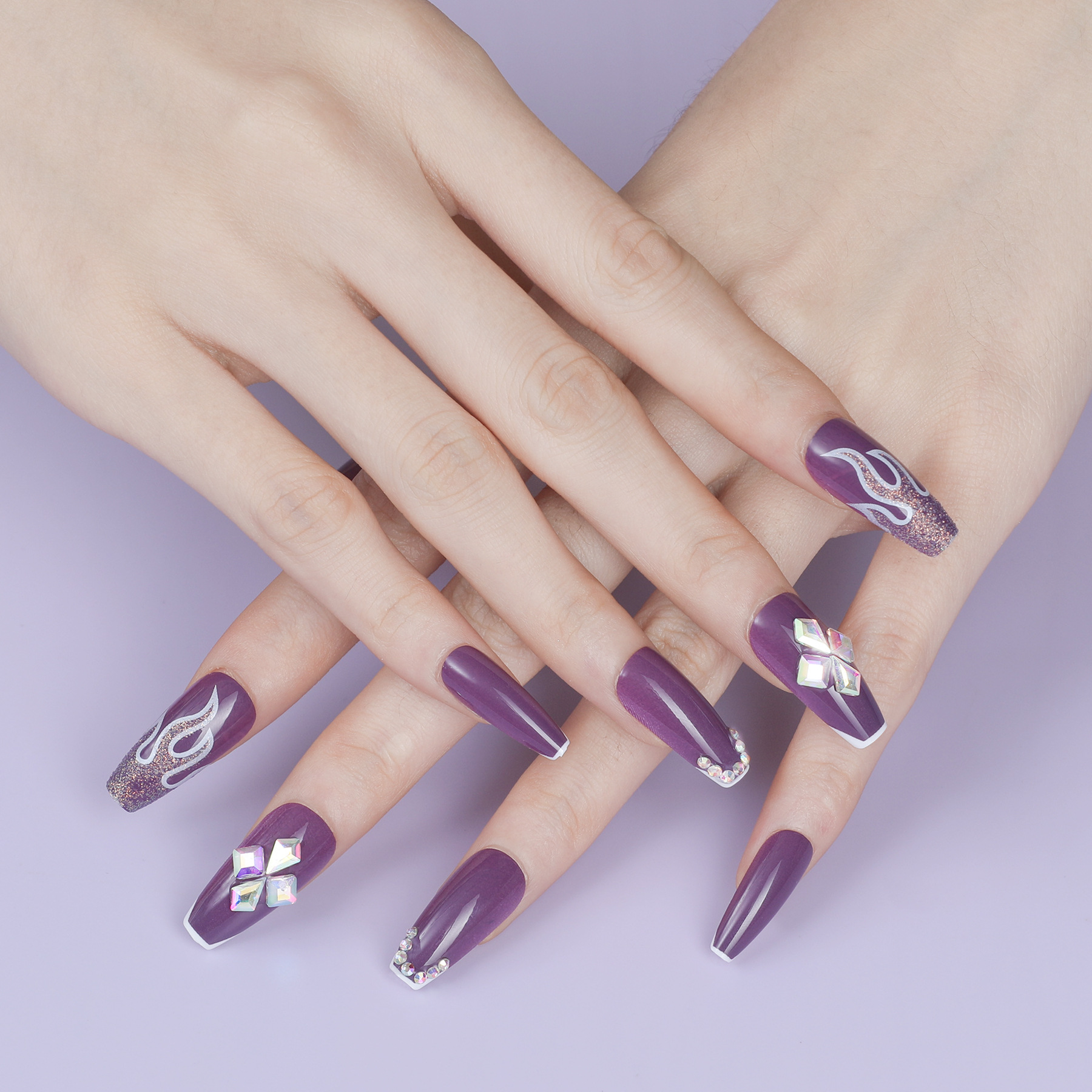 New handcrafted wearable nail, flame nail, finished nail plates, nail patches, 30 pieces, box paper, gift tool bag, in stock for wholesale details Picture