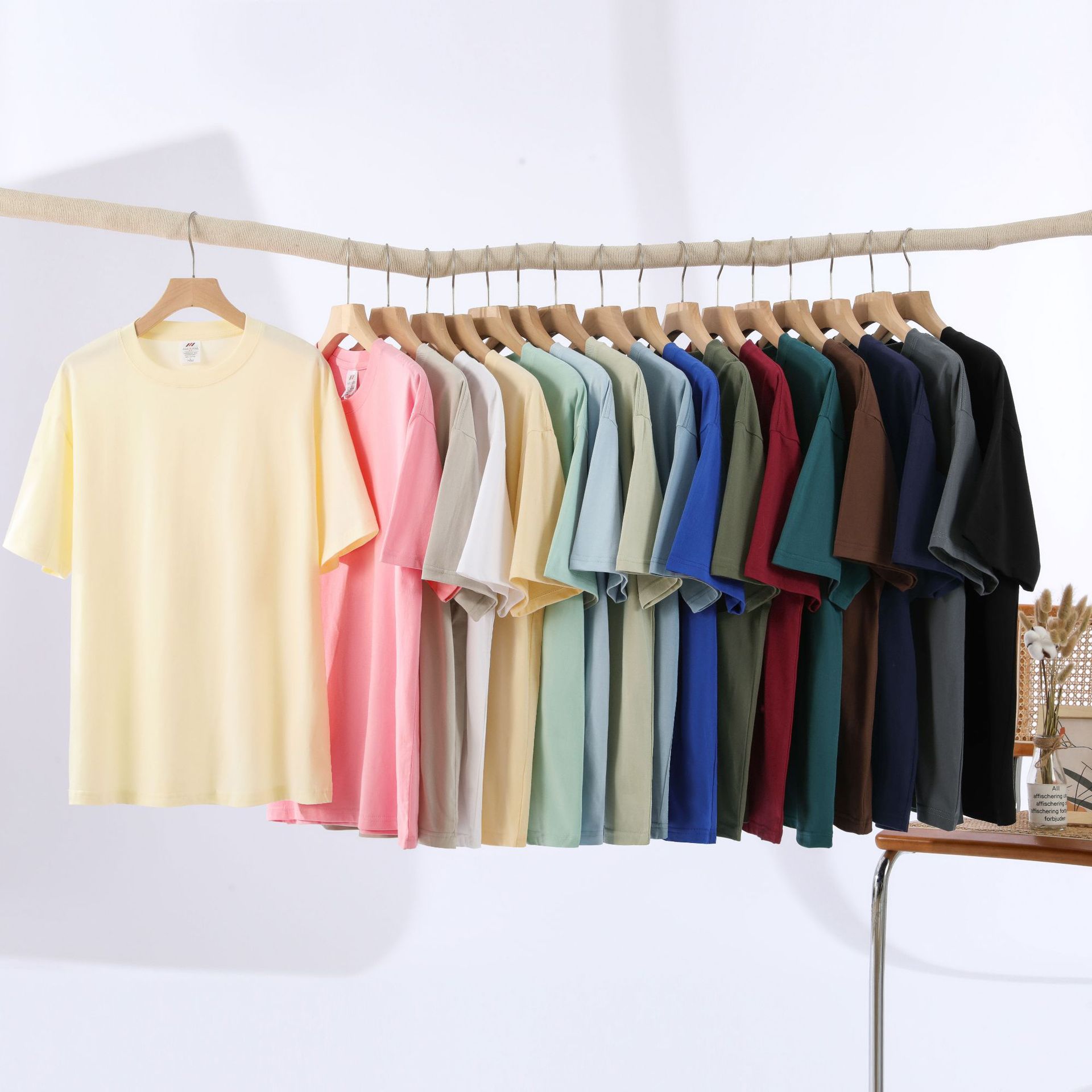 女装/衣服/尾货/上衣女人短袖/短袖产品图