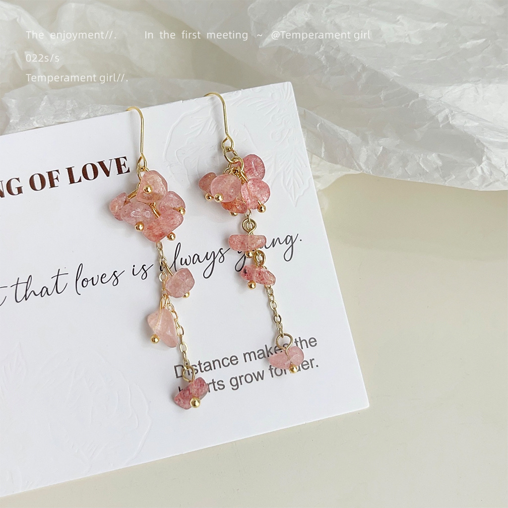 Forest-themed super fairy natural stone strawberry crystal original design handcrafted earrings, sweet, fresh and unique ins earrings Specification image