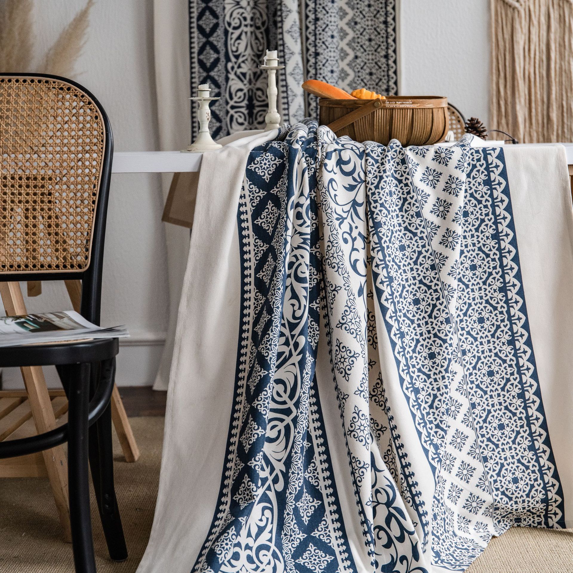Iman Qi Yun tablecloth, cotton and linen printed blue and white porcelain vintage tablecloth, restaurant fabric, table cloth, tablecloth, kitchen details Picture