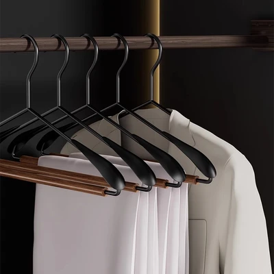 Vintage solid wood hangers household hanging clothes wardrobe hangers senior hotel special light luxury iron art thick seamless clothes hanging thumbnail