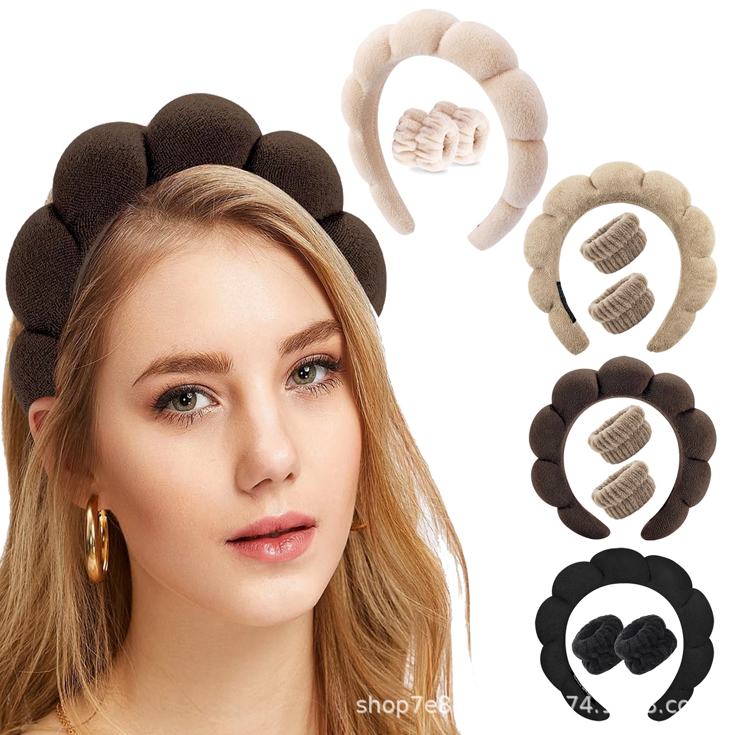 Wholesale of two-piece sets of facial cleansers, cloud sponges, hair bands and wrist headbands for high-head women in Europe and America, which are popular cross-border products