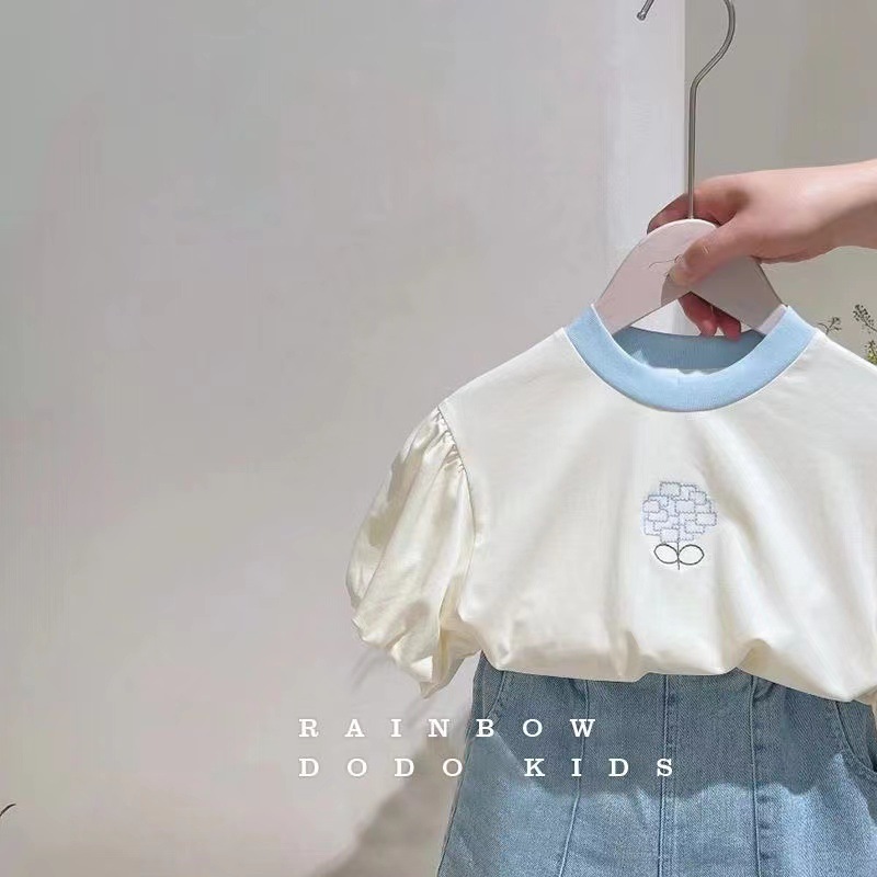 Children's clothing and girls' embroidered T-shirt 2025 Summer for kids, Korean style, stylish and versatile short-sleeved top, denim shorts, trendy Application Scenario