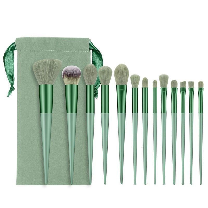 13 Makeup Brush Set Beginner Loose Powder Eyeshadow Lip Concealer Foundation Soft Hair Beauty Four Season Green Brush Application Scenario