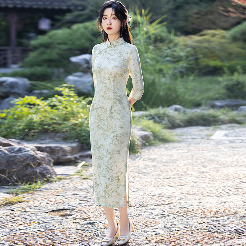 国潮长款改良旗袍2025新款年轻款少女甜美气质显瘦日常