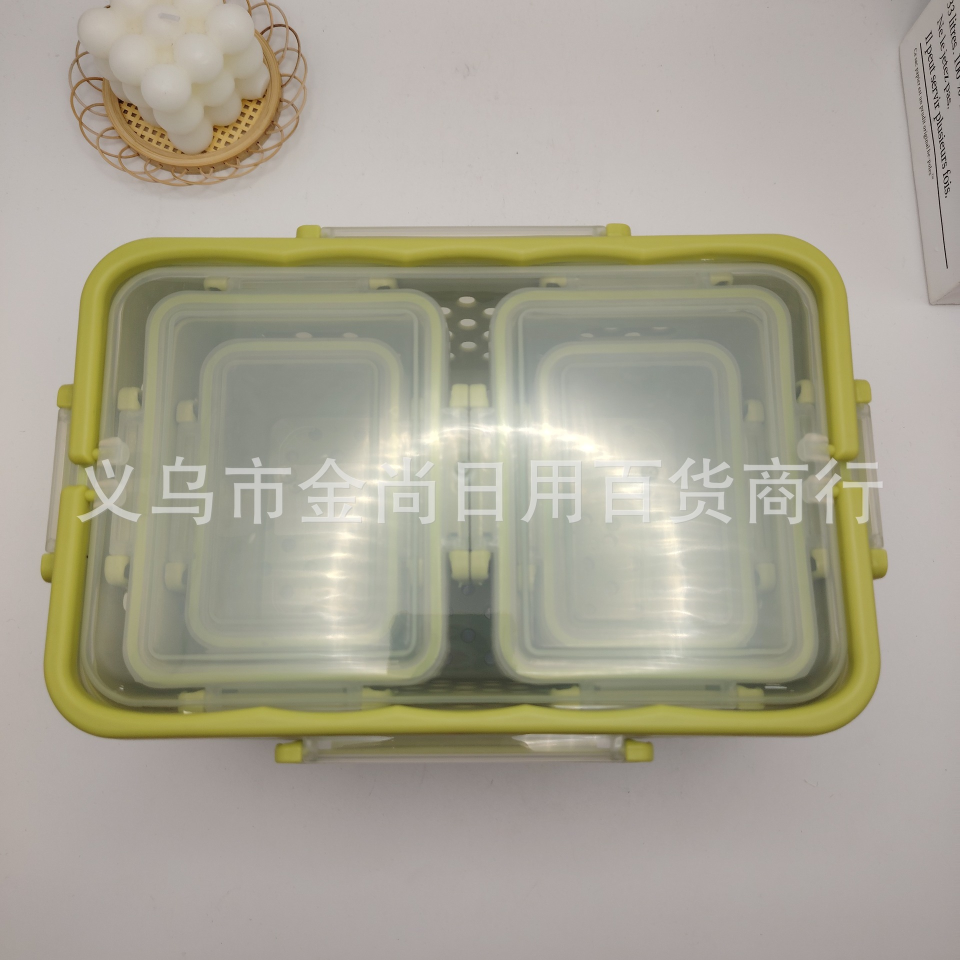 Refrigerator storage box, large-capacity frozen draining fruit and vegetable sealed box, food-grade outdoor portable hand-held food preservation box details Picture