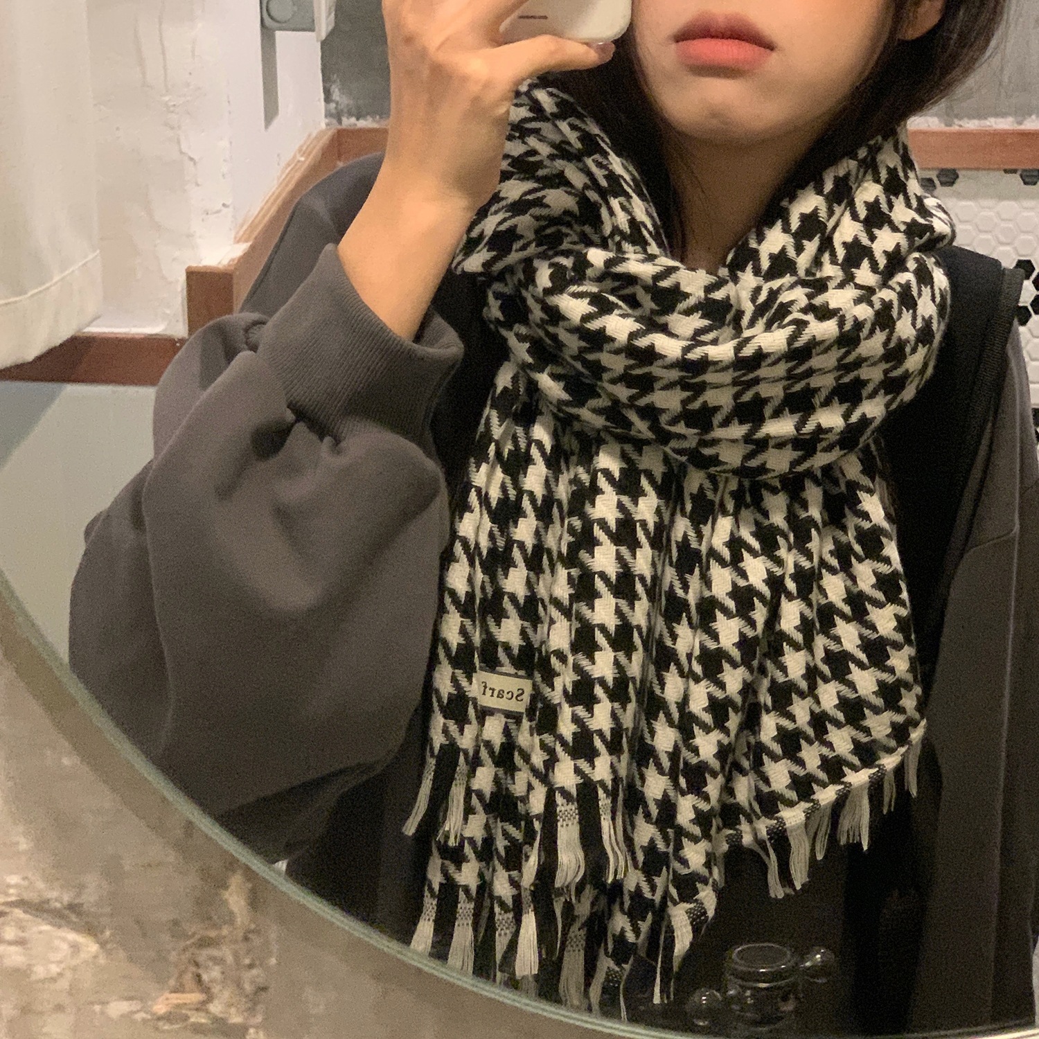 Little Red Book Scarf Women's Winter Warm Couple Knitted Checkered Bib Korean Version Of Everything Fringe Against Color Thousand Bird Lattice Application Scenario