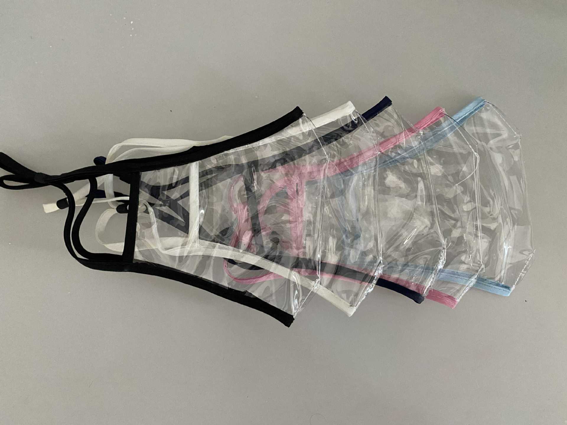 The source manufacturer supplies adult male and female universal lip dust-proof, smog-proof and spit-proof PVC transparent mask Item Picture