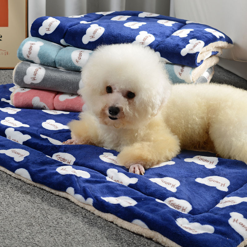 Autumn and winter dog kennel cartoon cat kennel sleeping cotton quilt pet kennel mat dog mat Winter cat thick mat Application Scenario