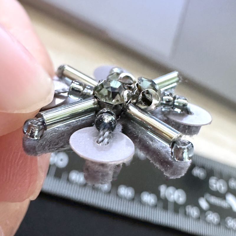 约2.4CM亮片水钻串珠十字雪花小花服装鞋包饰品配件花朵百搭详情18