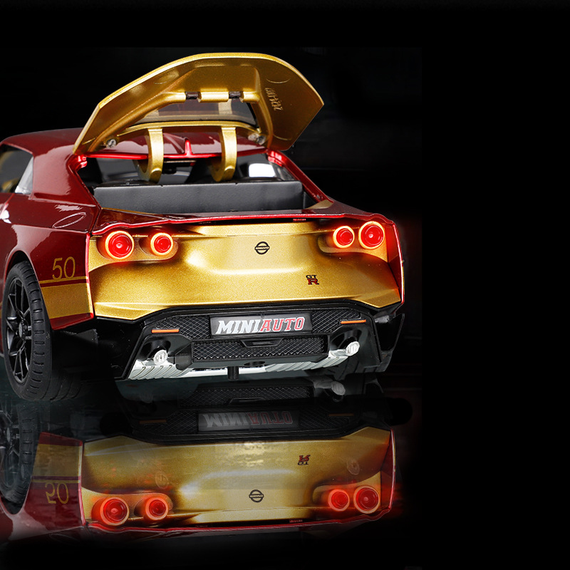 God of War GTR 501:24 simulation alloy sports car model sound and light rebound shock absorption steering children's alloy toy Application Scenario
