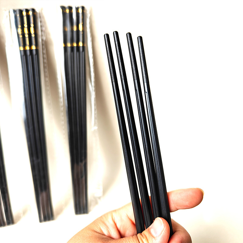 2 pairs of gold-embossed chopsticks, 1500 yuan each. 2 pairs of gold-embossed chopsticks, household "Fu" character chopsticks, hotel and catering chopsticks, black chopsticks, 1 yuan wholesale supply Specification image