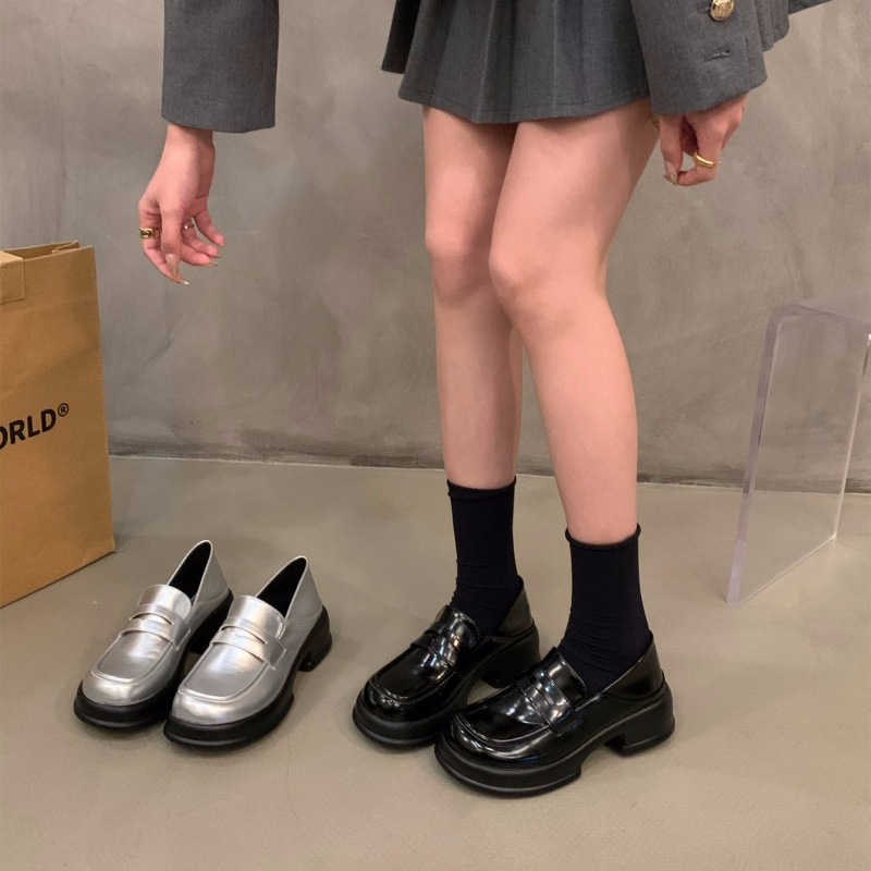 厚底复古百搭产品图