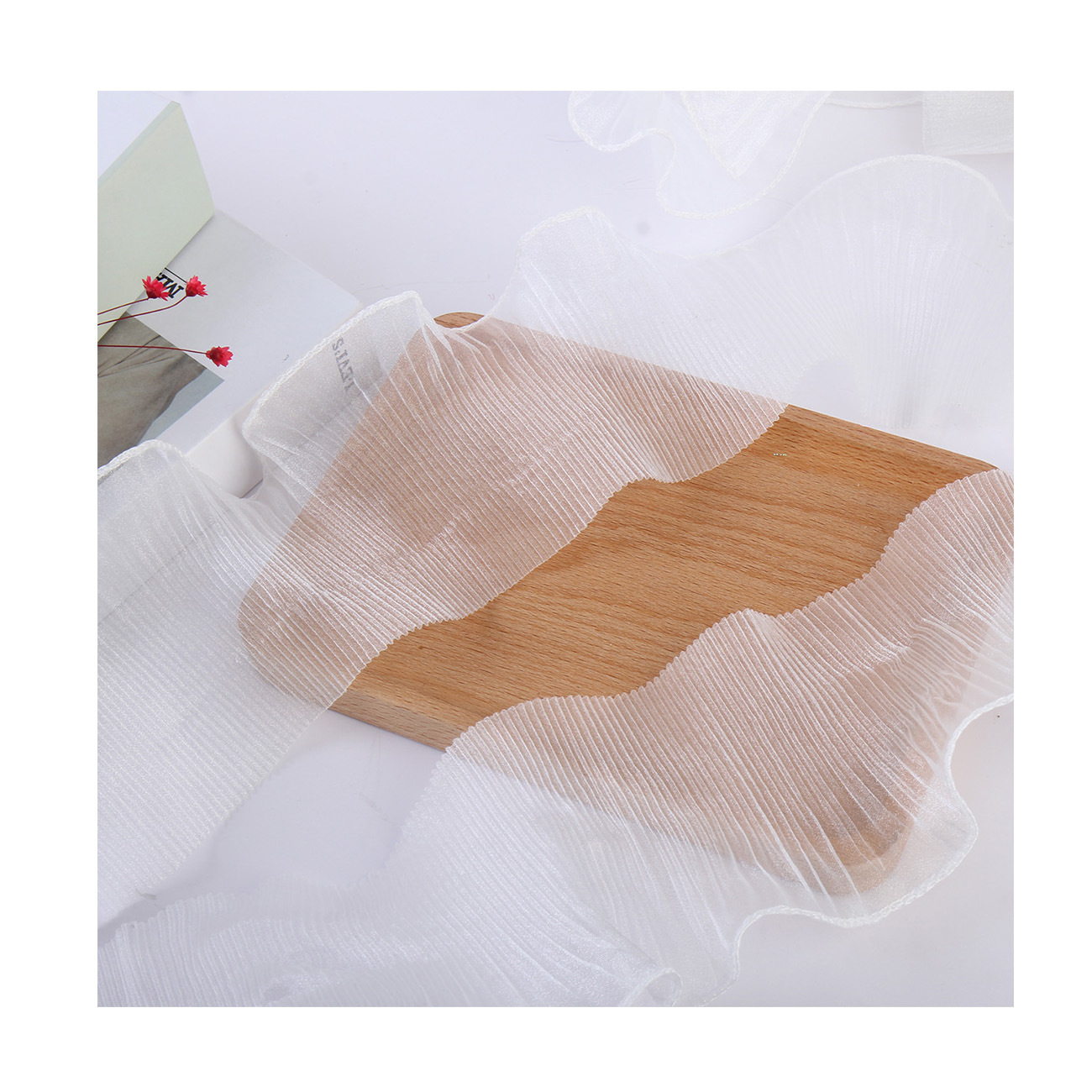 In stock: 9cm Organza gradient three-dimensional pleated mermaid tail ruffled lace skirt hem accessories Application Scenario