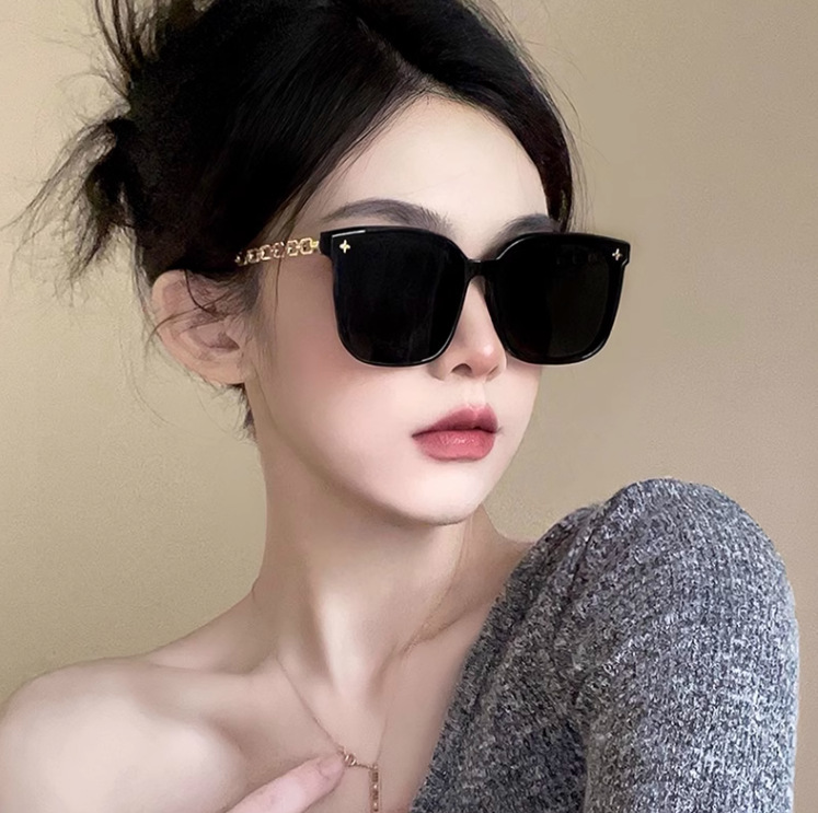 高级感墨镜女款显脸小2023新款 链条腿星星太阳眼镜大脸显瘦黑色