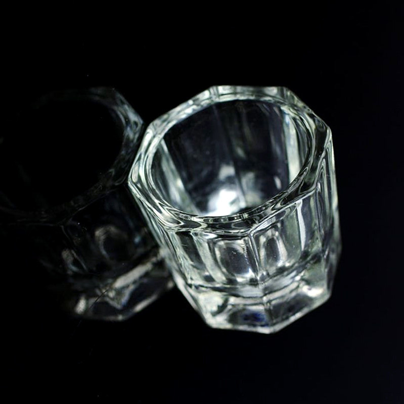 Nail care tools and supplies: crystal cups, octagonal polygonal glass cups, nail care glass cups, pen wash, transparent small cups details Picture
