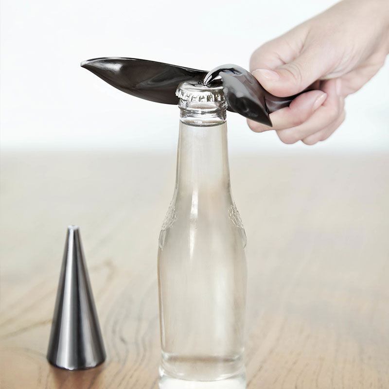 New Bird bottle opener, untoppleable bird Balance bird metal creative beer opener, suspended bottle screwdriver Application Scenario