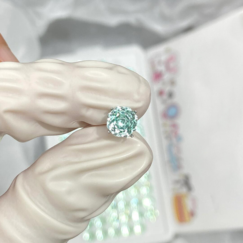 Mint Manbo Glacier Blue Rose cut Zircon stud earrings with a cool and dazzling design for ear piercings Specification image