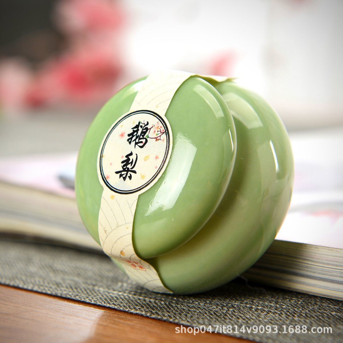 Wholesale of national trend ancient-style incense paste, portable agarwood dragon's Dross floral scented solid light fragrance Application Scenario