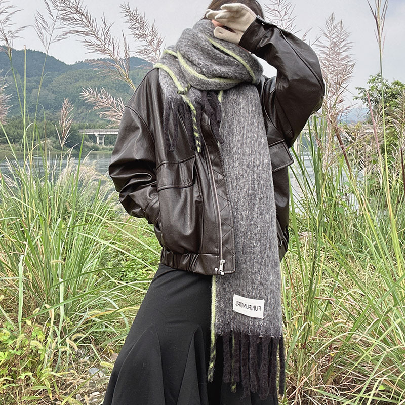 秋冬新款男女同款高级感韩版小众简约加厚保暖流苏披肩百搭围巾