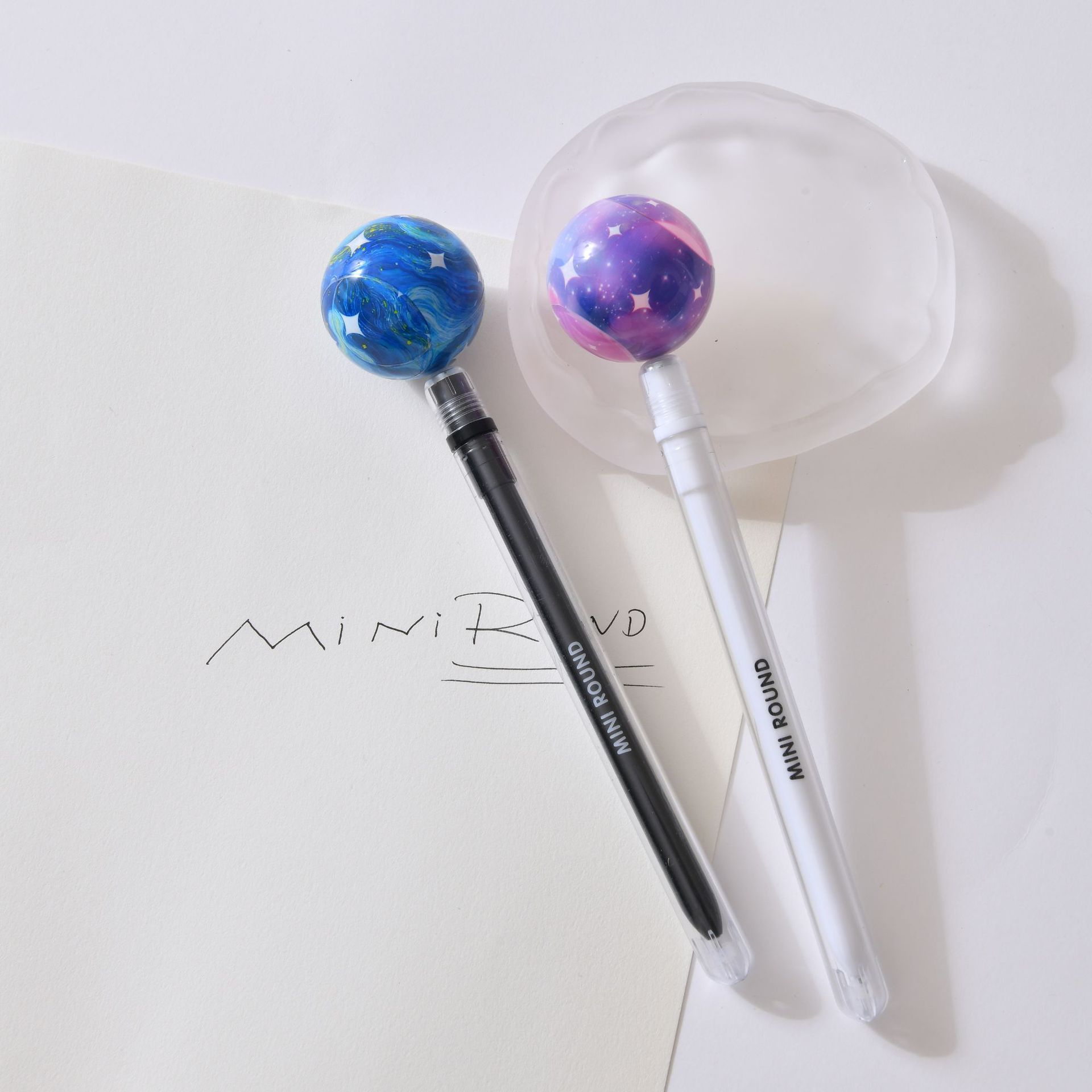 Chenxi's new Planet Healing floating Pen stationery 0.5 plastic long pen cap student stress-relieving gel pen wholesale pen Application Scenario