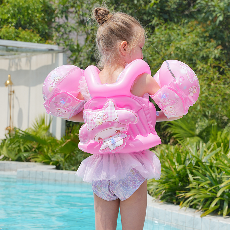 Sanrio children's swimming high-buoyancy vest, beginner swimming equipment, arm ring, inflatable vest, life jacket, high-end thickened version, children's arm ring, high-quality, environmentally friendly and safe Application Scenario