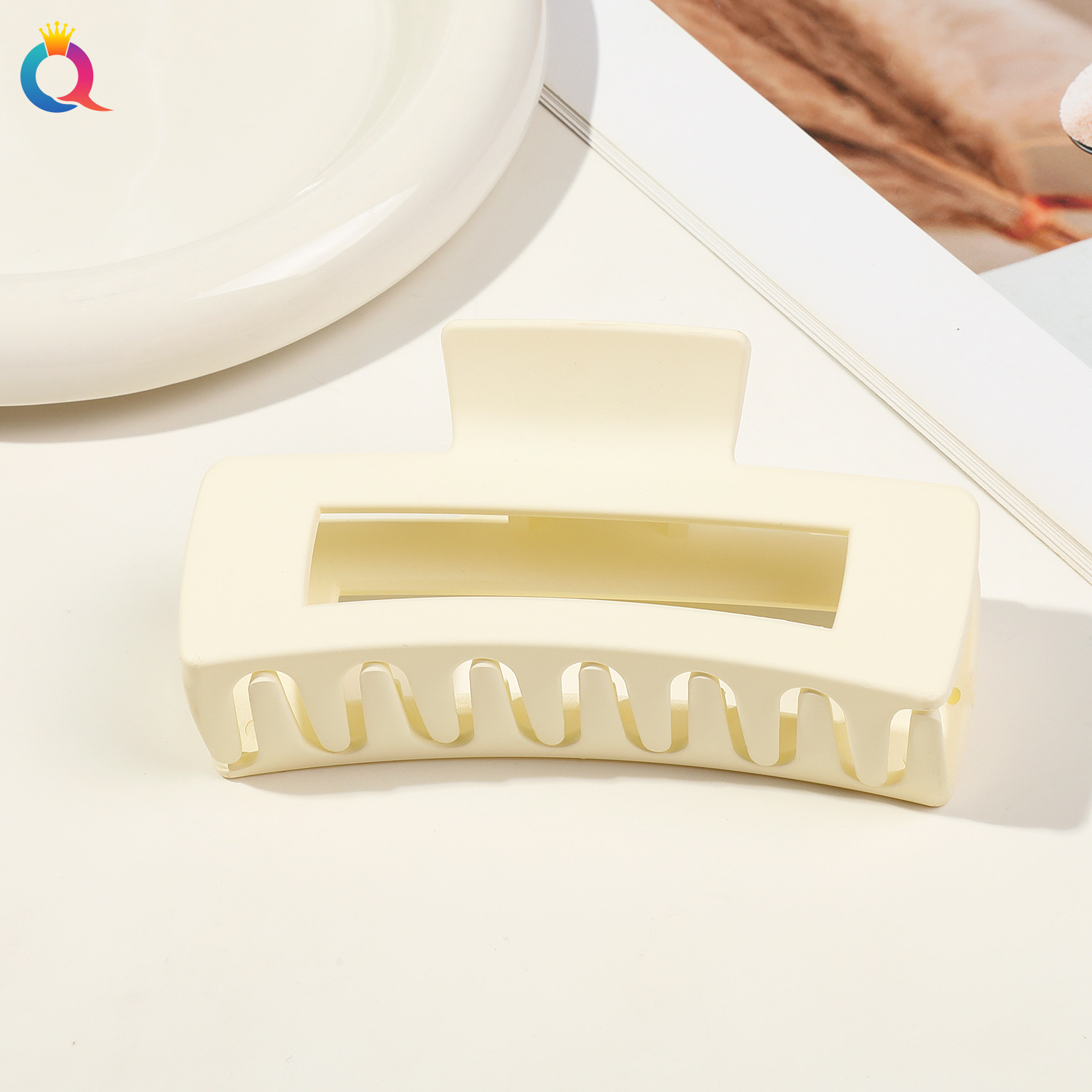 Qiyue Cross-border Amazon matte hair clips, simple large grabbers, cross hair grabbers, updo shark clips wholesale pic 138