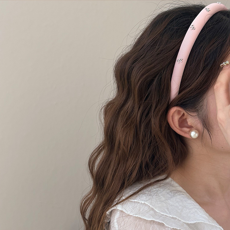 New Korean-style narrow style silver bow solid color fabric sponge high head band headband for women Application Scenario