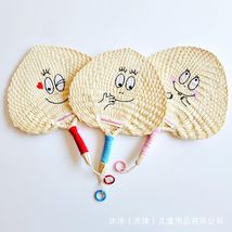 新款创意手工编织刺绣表情可爱扇子夏季驱蚊芭蕉扇随身宝宝蒲扇