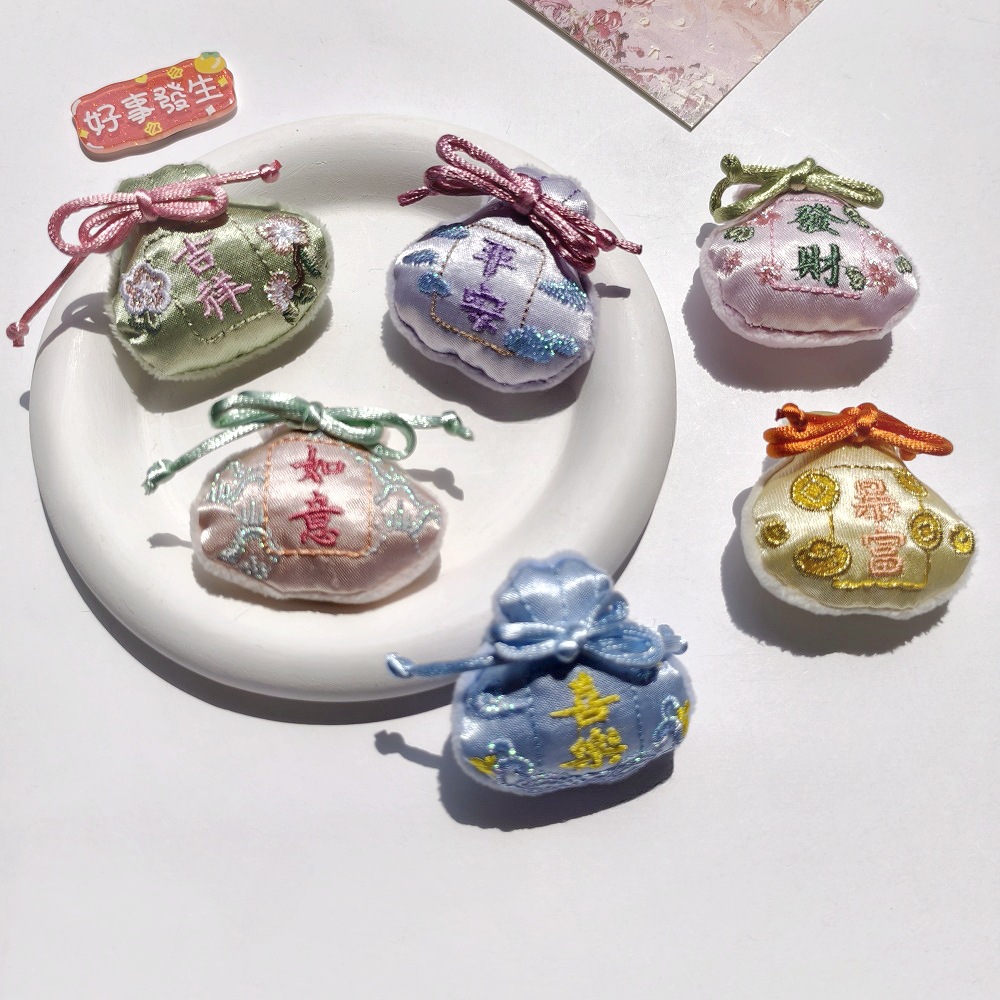 National trend style fabric cotton-filled lucky bag decoration accessories, girlish Hanfu accessories, brooches, headwear, DIY clothing accessories