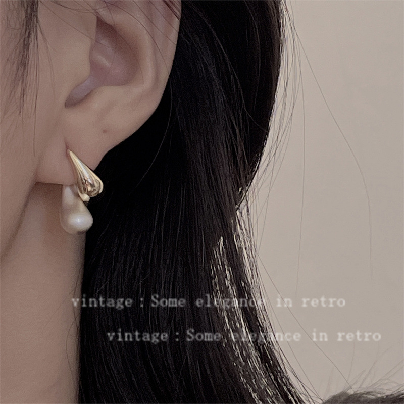 A Two Wear Color Contrast Design Water Drop Metal Earrings Female Niche Retro Personality 100 Earrings After Hanging Test Earrings Specification drawing