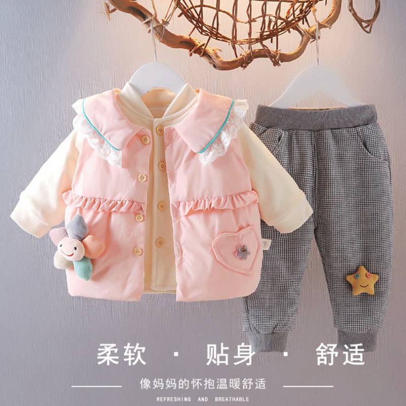 A stylish three-piece set for a baby girl in the autumn and winter of 2021, featuring a thin cotton vest, cotton sweatshirt and sweatpants