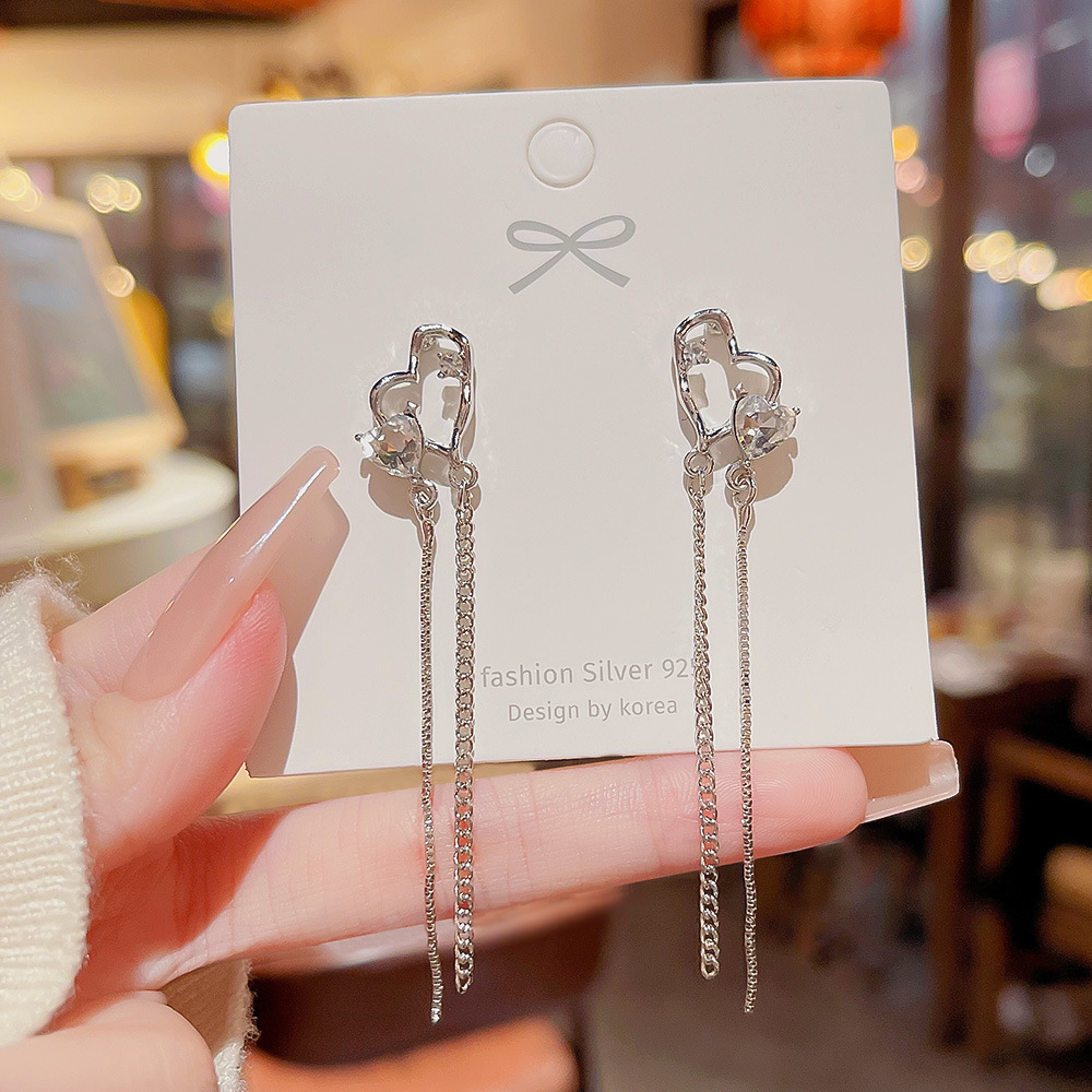 S925 Silver Needle Heart To Heart Zircon Tassel Earrings Women's Advanced Sense New Stud Earrings Network Red Love Minority Earrings Application Scenario