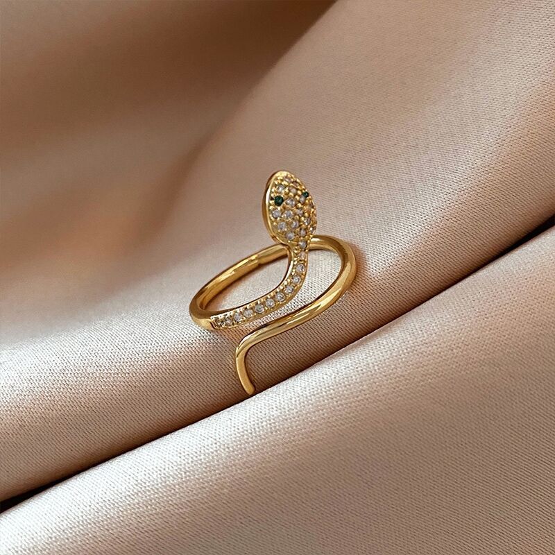 The New Kimoj Ring, Slightly Set With Zircon Wrapped Around A Small Snake, Features A Niche Design That Is Fashionable And Individual. It Is A Unique Index Finger Ring For Women's Decoration